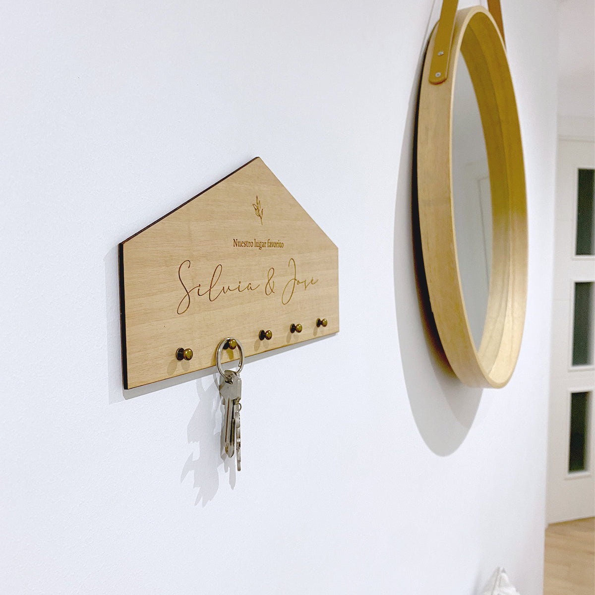 Colgador llaves personalizado casa – Smile Syrup - Main Image